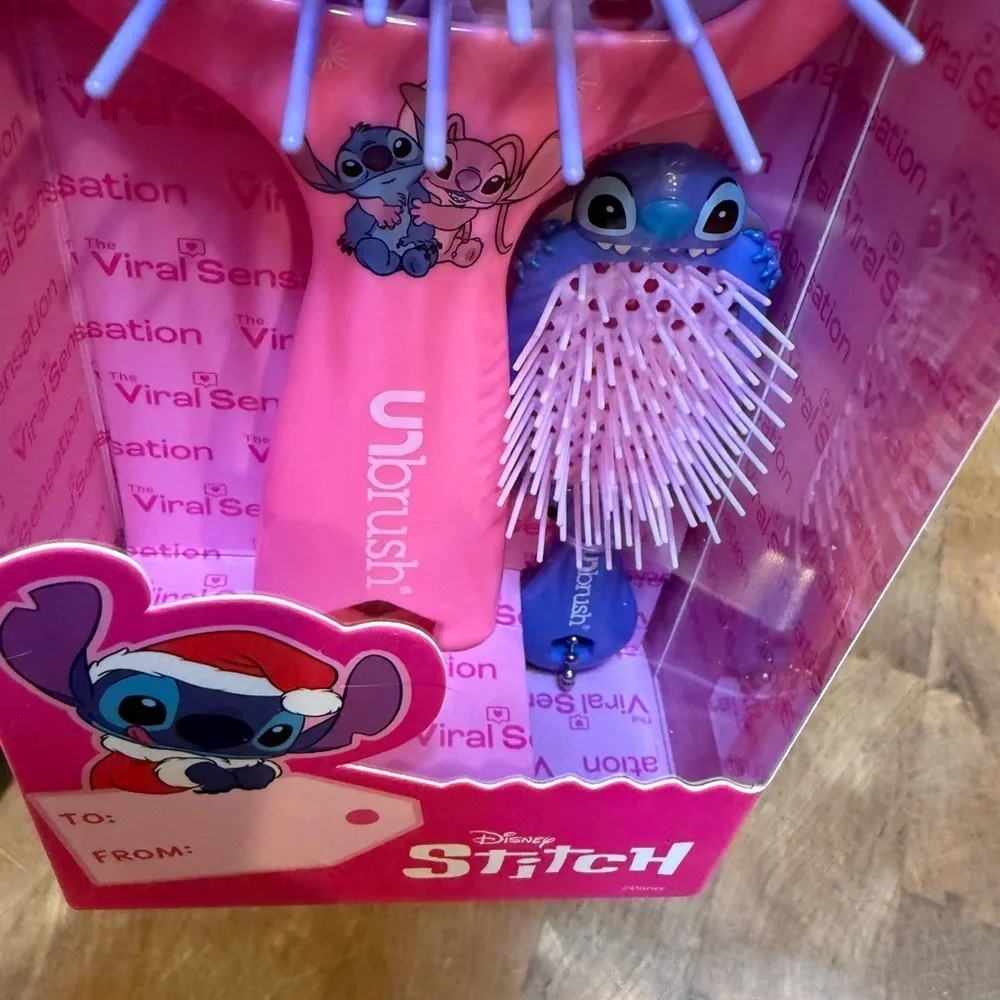 Disney Stitch Pink Detangling Hair Brush & Keychain Set UNBRUSH Christmas NEW